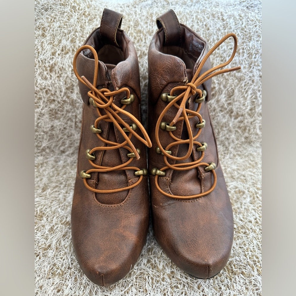 Brown Trendy Laced Ankle Boots